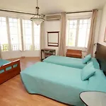 Residencial Joao Xxi 3*