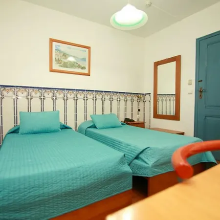 招待所 Residencial Joao Xxi 3*